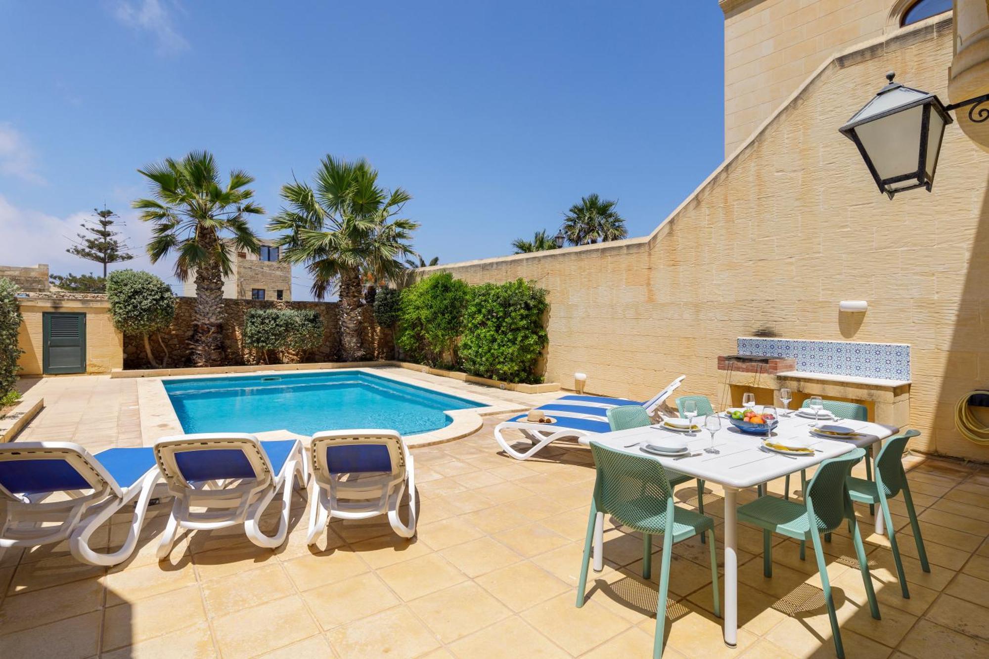 Dar Ta' Censina Villa With Private Pool Ghasri  Bagian luar foto