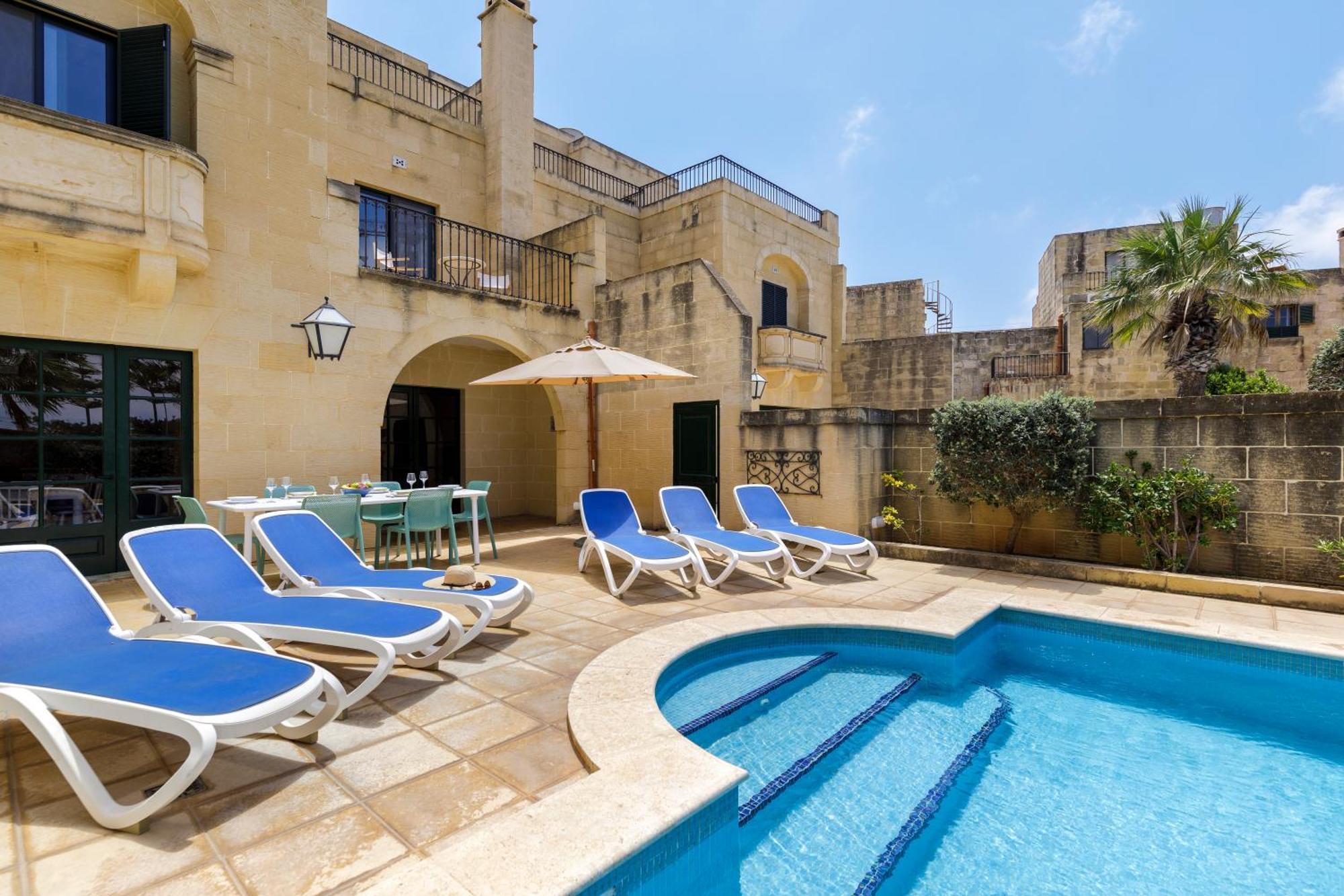 Dar Ta' Censina Villa With Private Pool Ghasri  Bagian luar foto