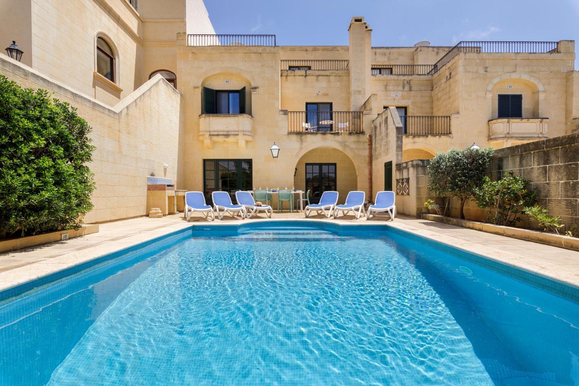 Dar Ta' Censina Villa With Private Pool Ghasri  Bagian luar foto
